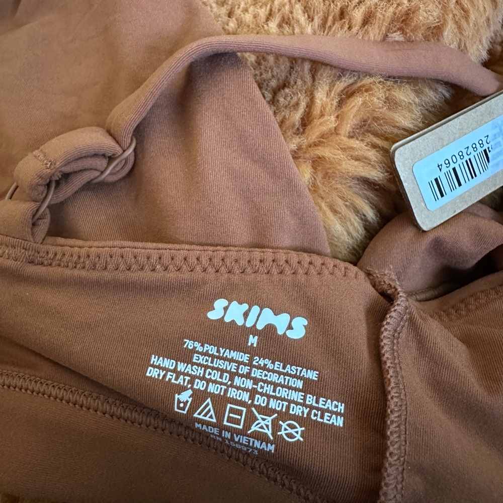 SKIMS New Fits Everybody Triangle Bralette Bronze - Picture 4 of 4
